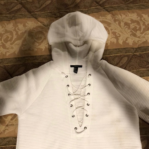 Forever 21 - Beach Hoodie - Picture 1 of 3